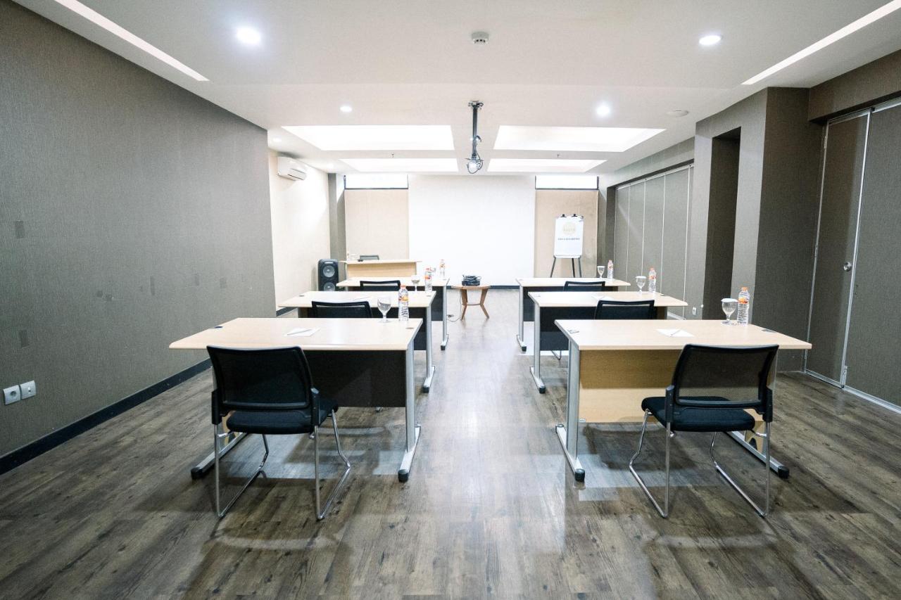 Kalya Hotel Bandung Dago Exterior photo