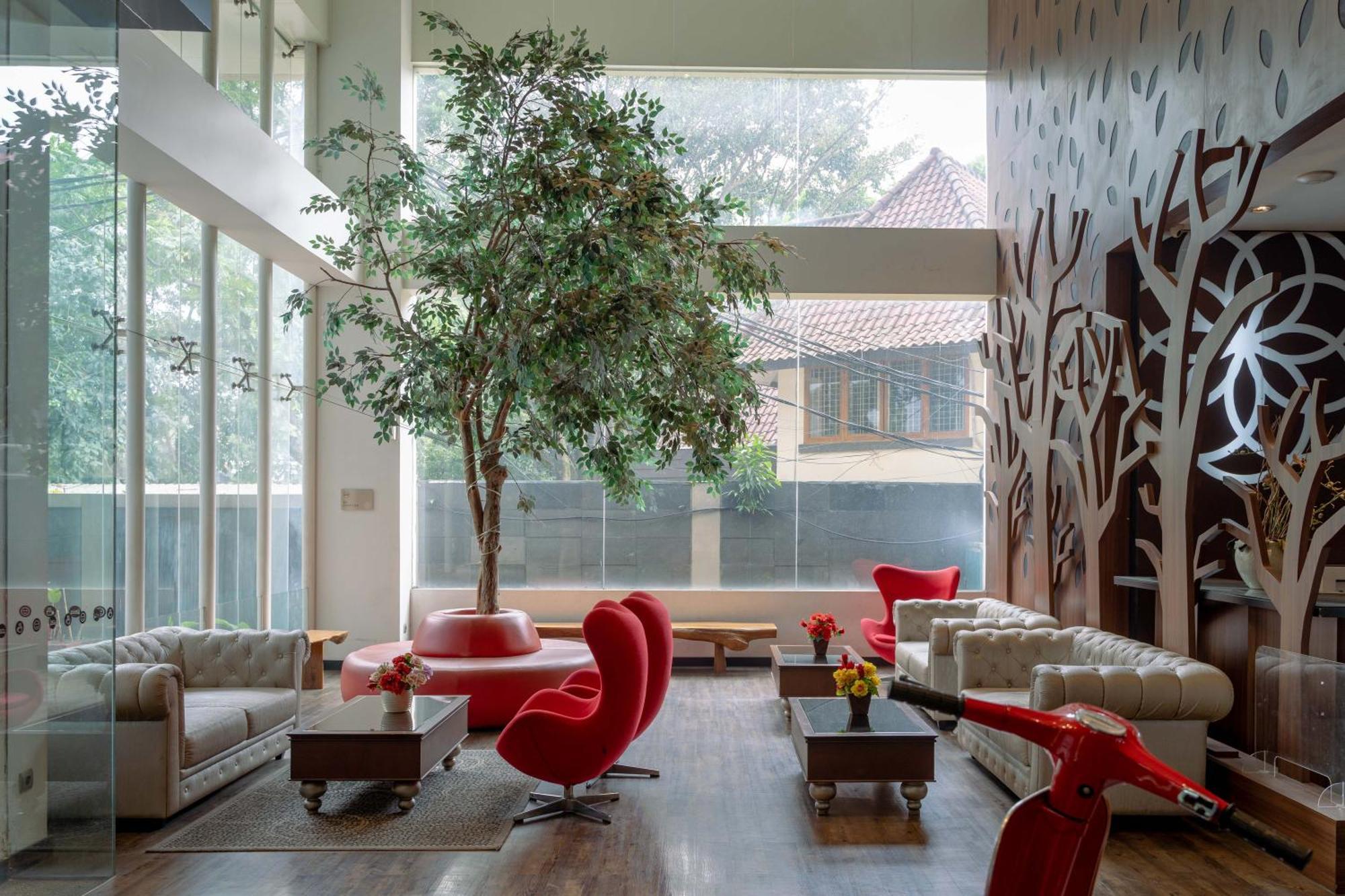 Kalya Hotel Bandung Dago Exterior photo