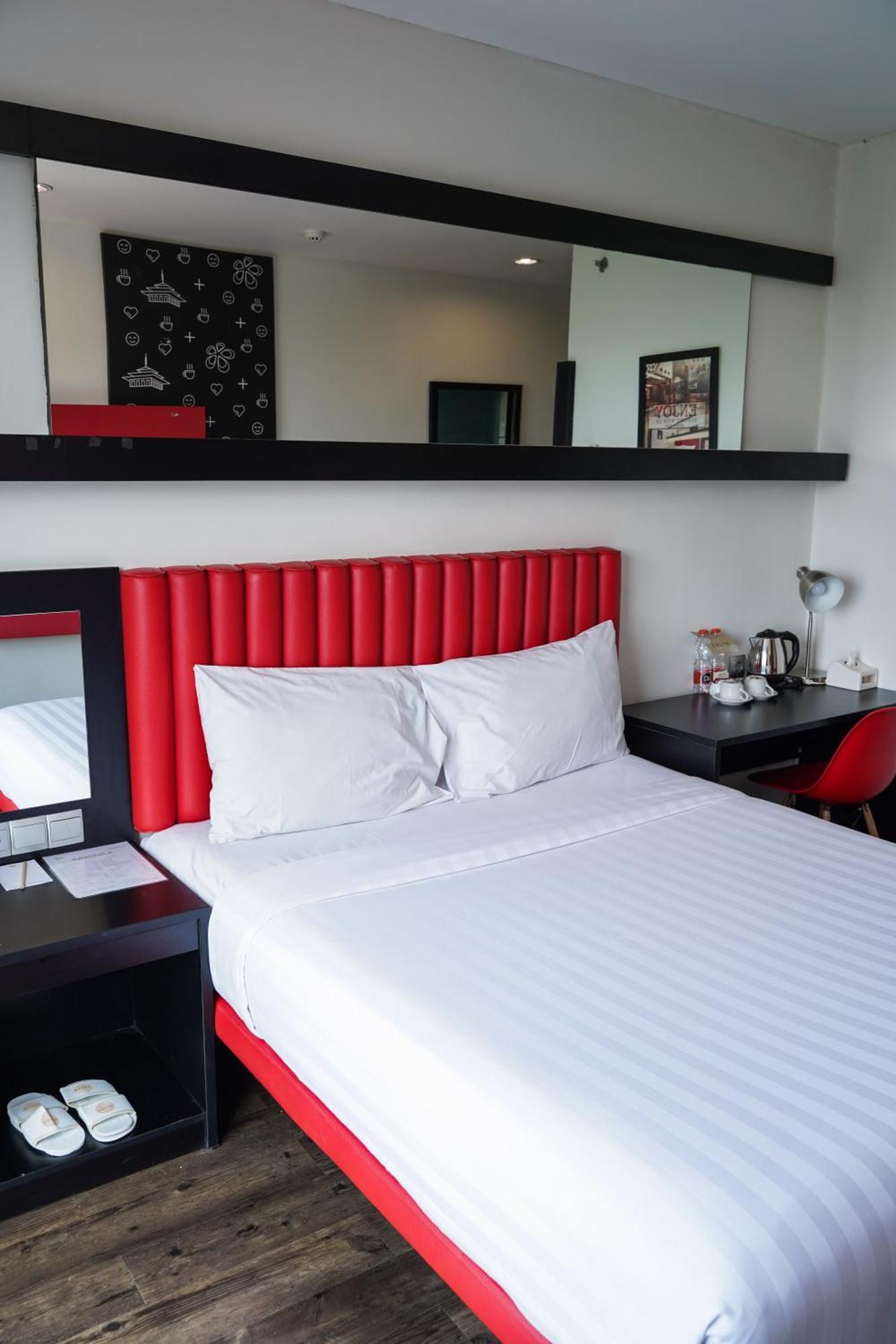 Kalya Hotel Bandung Dago Exterior photo