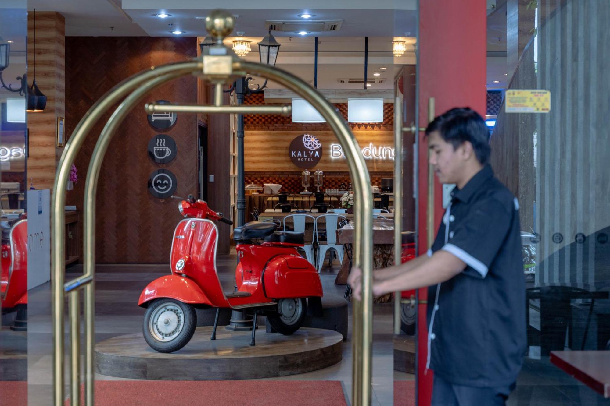 Kalya Hotel Bandung Dago Exterior photo